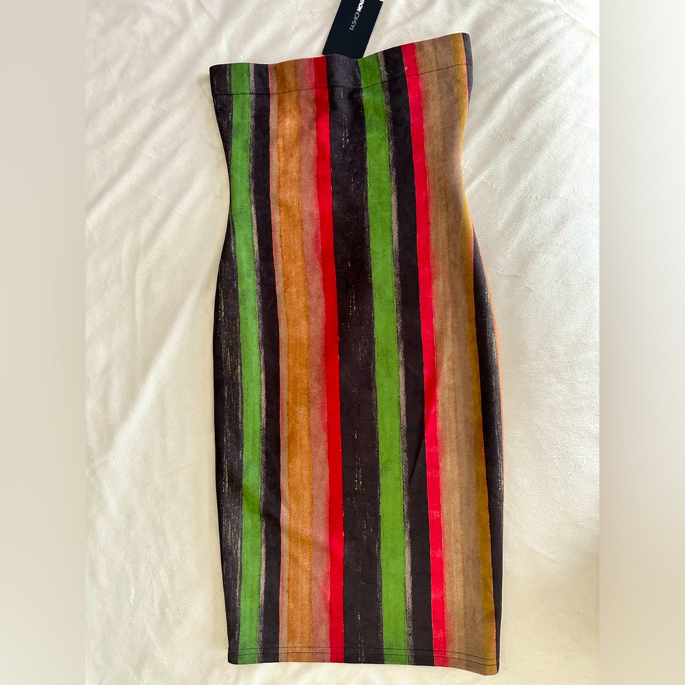 Striped strapless dress